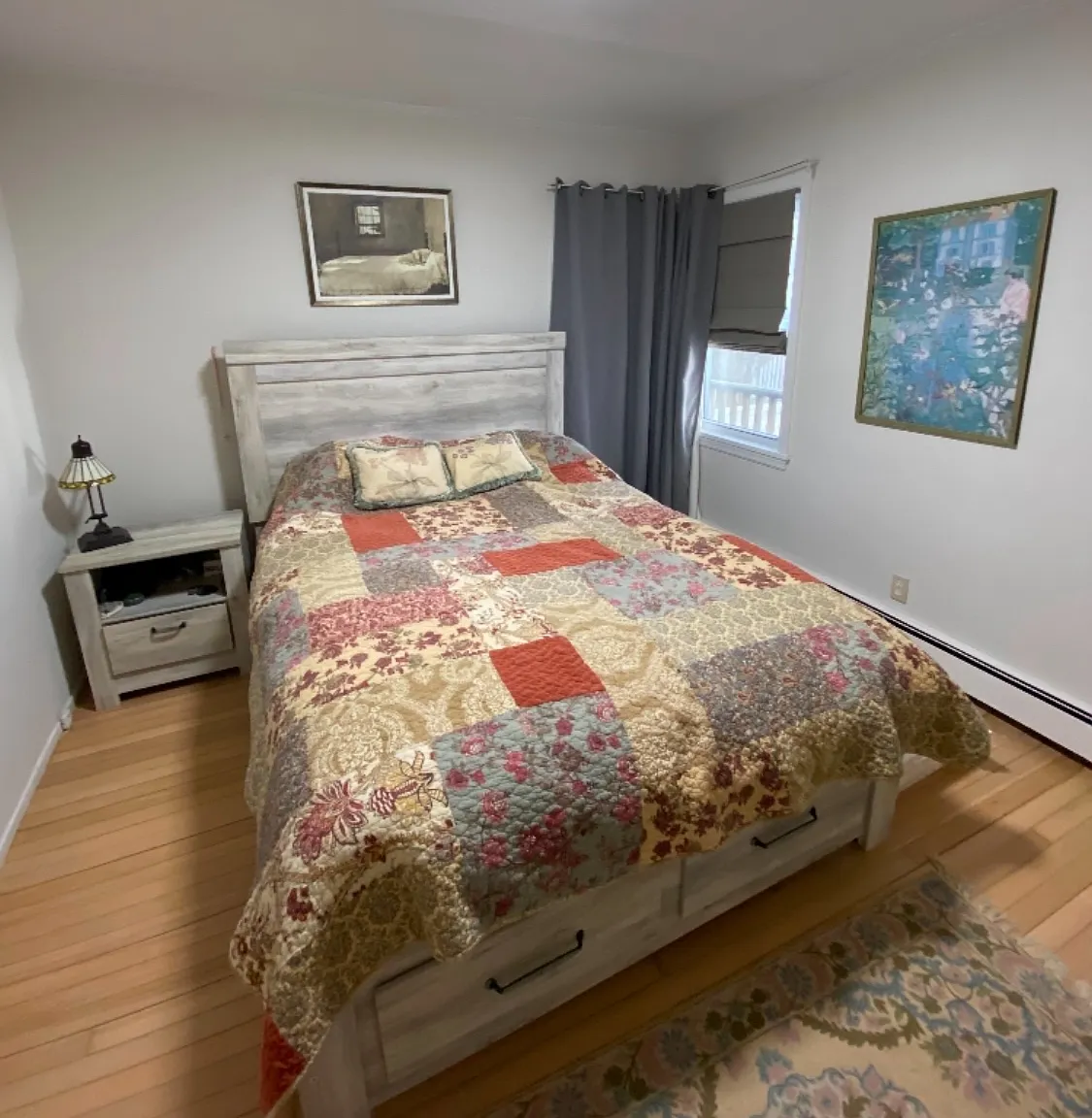 Bright and Sunny Sag Home — Photo 1