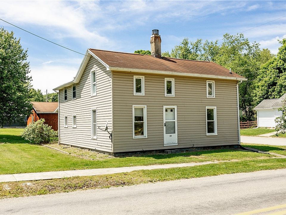 1st image of 211 Home St