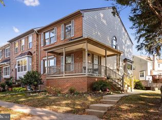 3939 Tallow Tree Pl, Fairfax, VA 22033