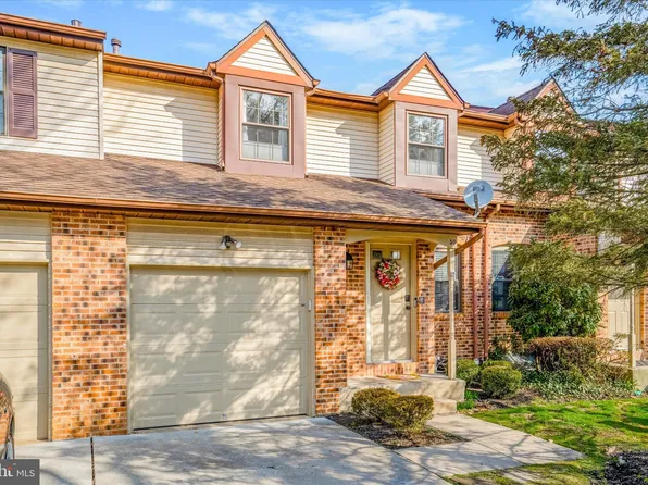 50 Greensward Ln, Cherry Hill, NJ 08002