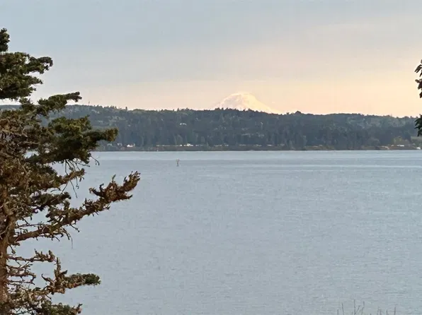 100 Shine Road, Port Ludlow, WA 98365