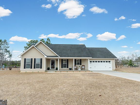 2nd image of 5605 Woodstone Dr