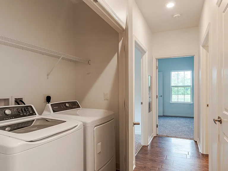 The Kane Apartment Homes — Photo 9