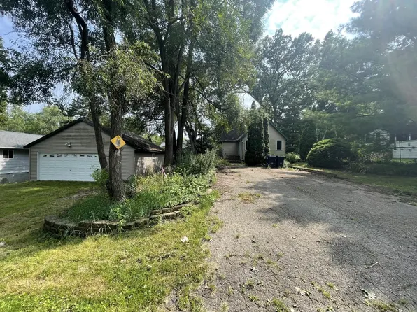 318 Lake Shore DRIVE, Edgerton, WI 53534