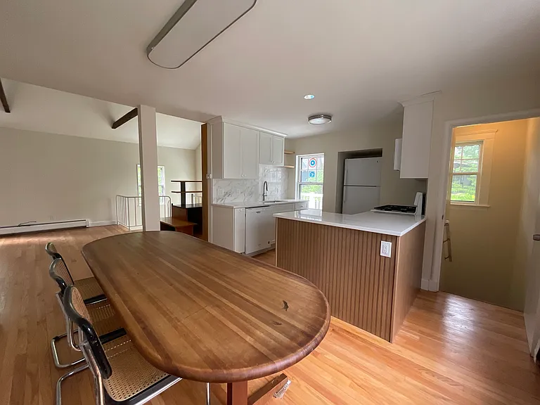 49 Irving St #3 — Photo 24