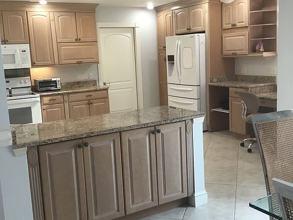 4th image of 1328 Santa Rosa Ct