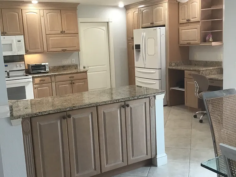 1328 Santa Rosa Ct — Photo 4