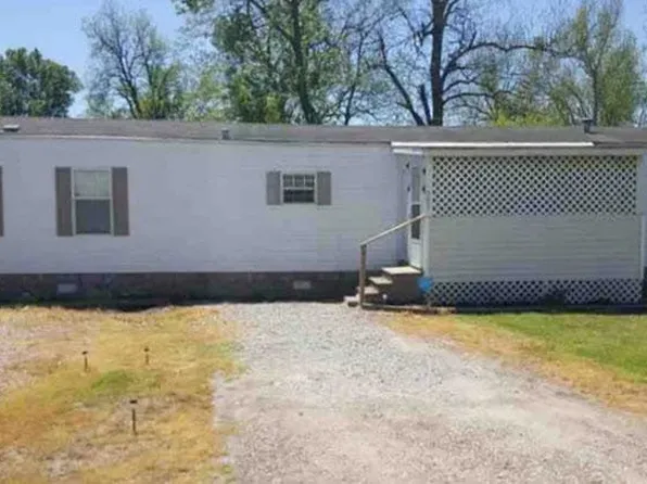 205 E South St, Crawfordsville, AR 72327