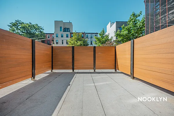 Rented by Nooklyn NYC LLC | media 28