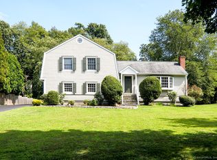 11 Beechwood Ln, Westport, CT 06880