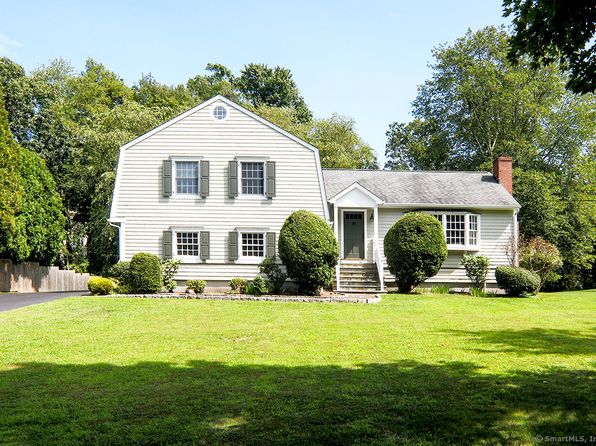 11 Beechwood Ln