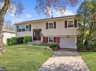 104 Chatham Rd, Mount Laurel, NJ 08054