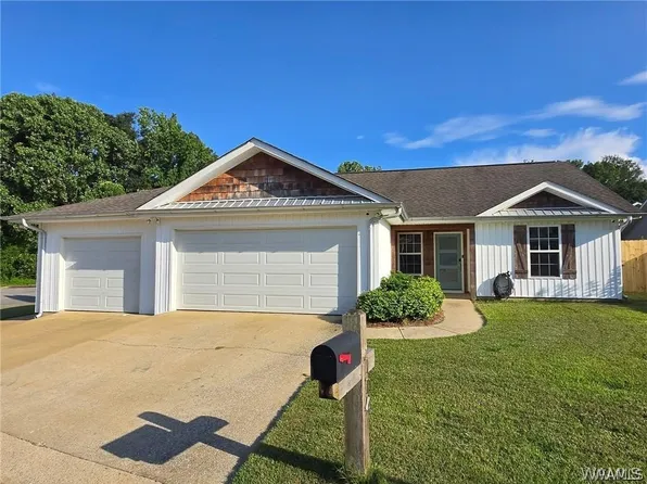 114 Peyton Ln, Moundville, AL 35474