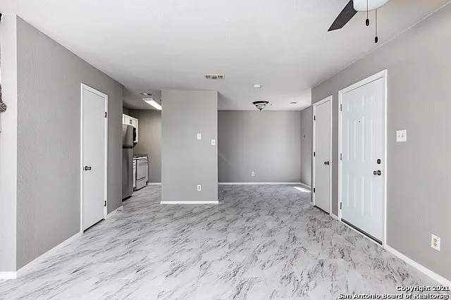 10527 Perrin Beitel Rd #B209 — Photo 7