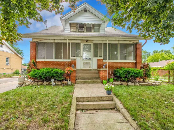 18745 Common Rd, Roseville, MI 48066