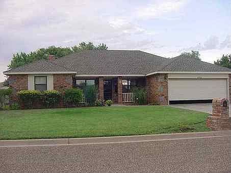 1st image of 908 Rosewood Dr
