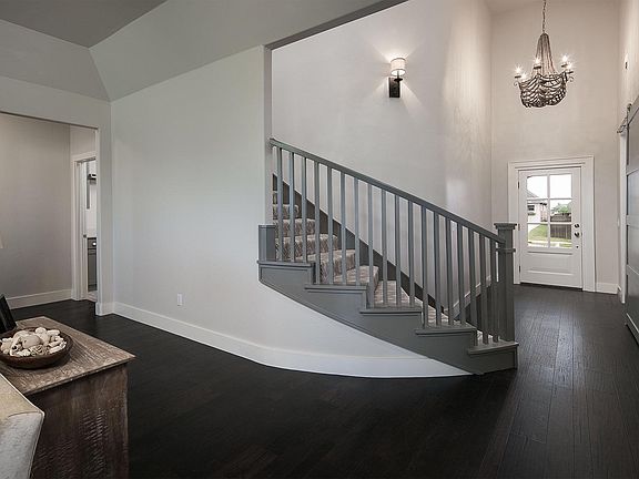 Entry and bent staircase