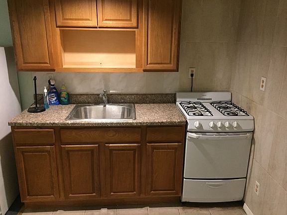 2nd image of 2078 Brown St #B