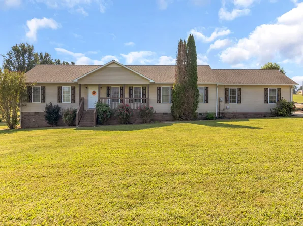 205 Jackson St, Cowan, TN 37318