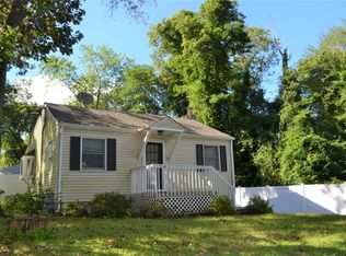 6 Ethel St, East Patchogue, NY 11772