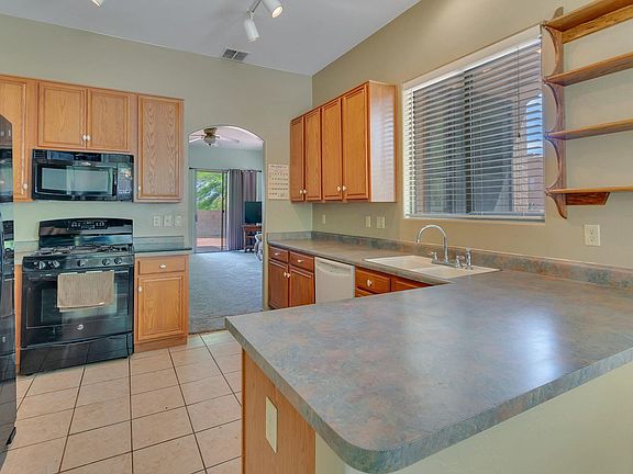 5th image of 10519 E Bishop Ln
