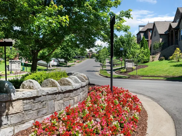 5380 Highland Place Way, Hermitage, TN 37076
