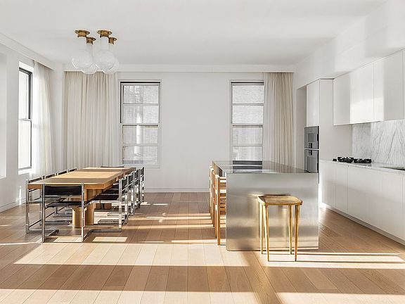 5th image of 22 W 26th St APT 10E