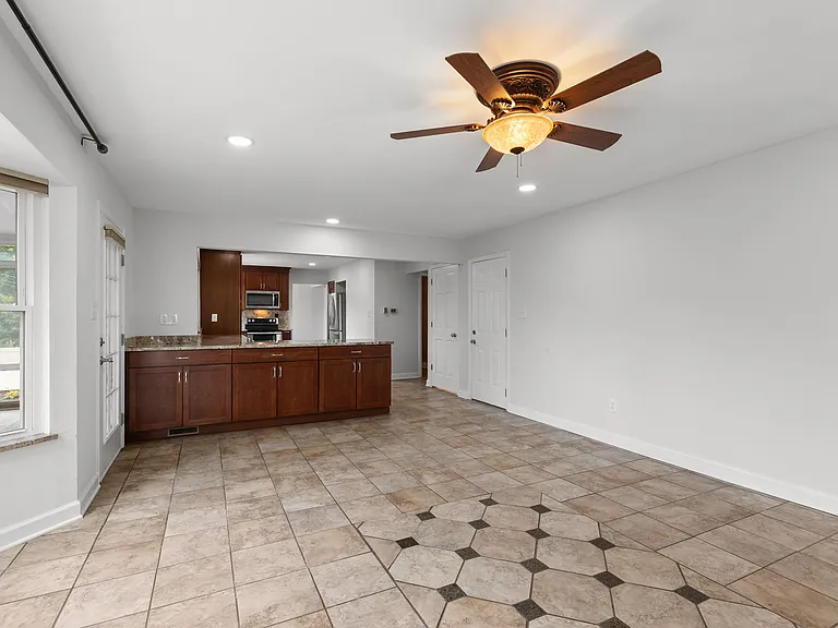 701 Oak Run Ln — Photo 13