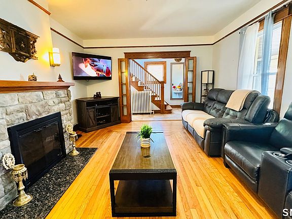 4th image of 25 Quinnipiac Avenue