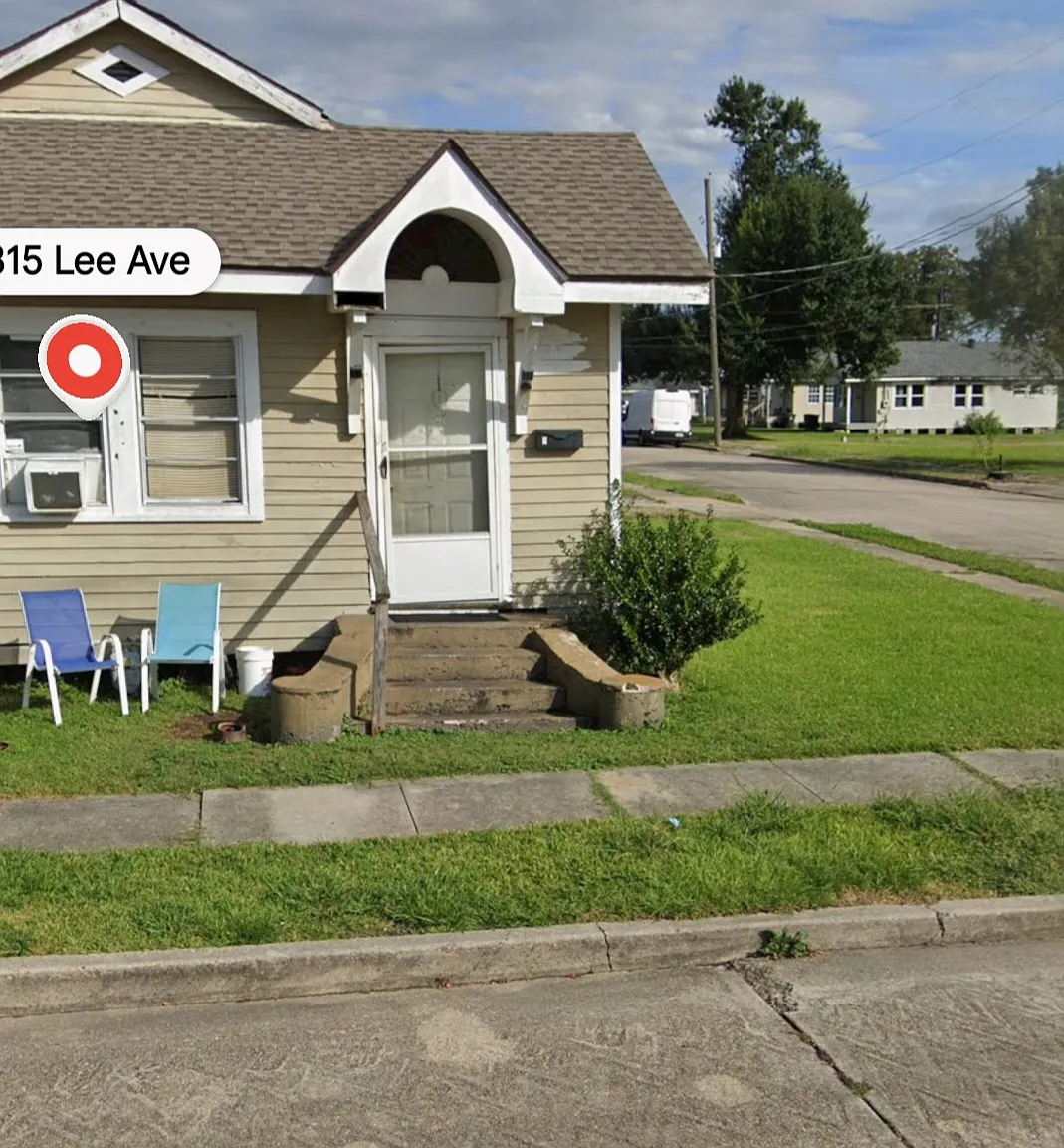1315 Lee Ave — Photo 2