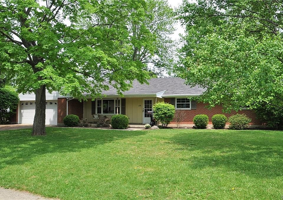 1st image of 315 Magnolia Dr