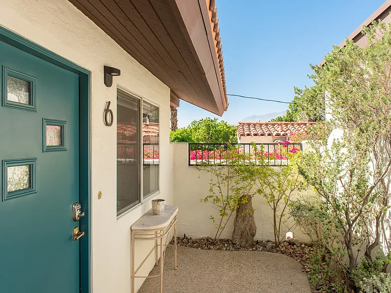 860 N Indian Canyon Dr #6 — Photo 7