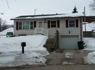 5041 Laurel Ct, Sioux City, IA 51106