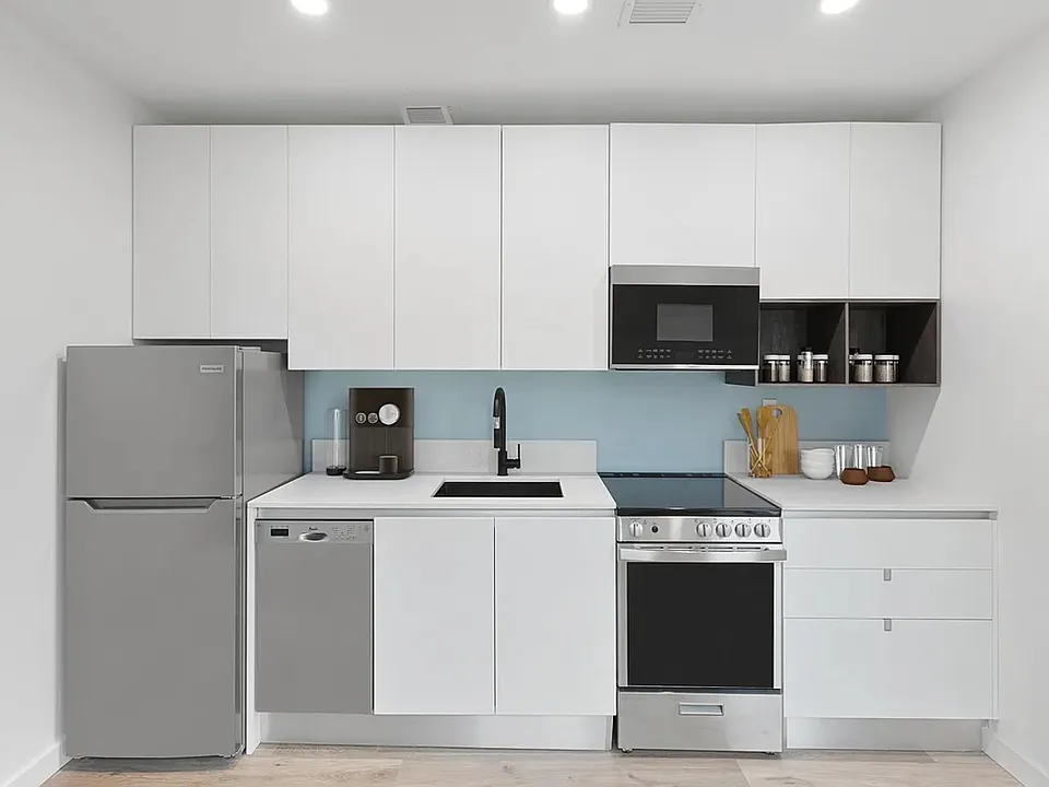 1638 Park Ave #6B