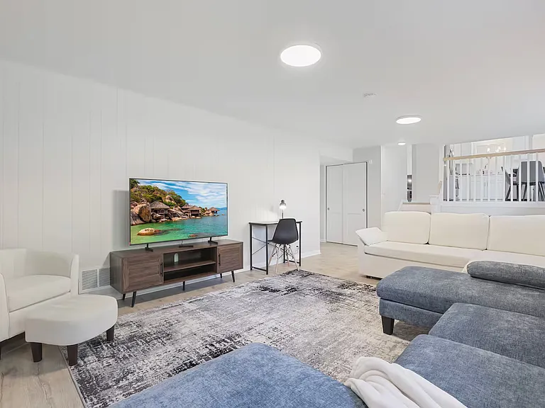 2115 N Elizabeth Dr — Photo 17