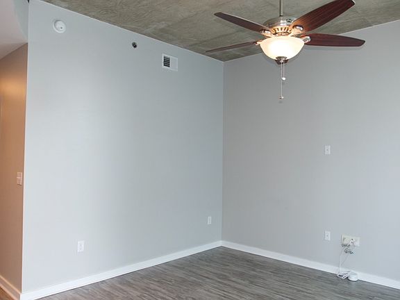5th image of 301 Demonbreun St Unit 1118