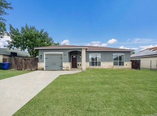 422 Regal View Dr, San Antonio, TX 78220