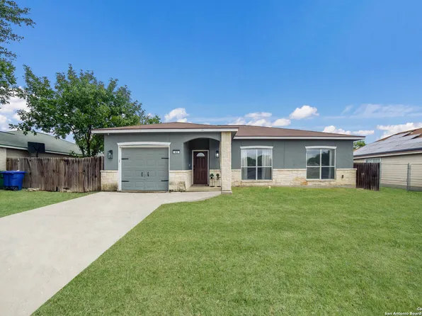 422 Regal View Dr, San Antonio, TX 78220