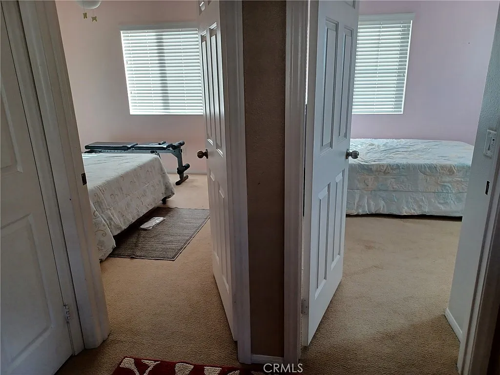 1 bed, 1.5 bath, 1712 sqft, $1,000 — Photo 3