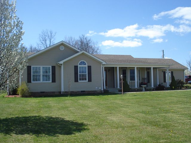 1st image of 636 E Evans Rd