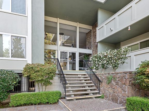 5th image of 1458 Hudson St APT 318