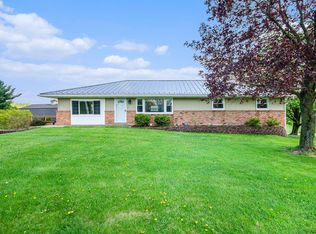 7535 Chambers Rd, Pinckney, MI 48169