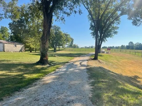 690 State Route 60 S, Mitchell, IN 47446