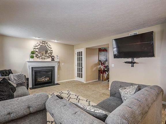 4th image of 5205 Englewood Dr