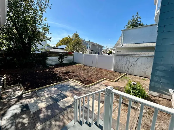 19 Oakdale Road image 29 of 33