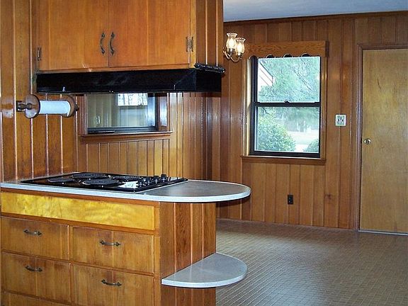 5th image of 1008 Manorwood Dr
