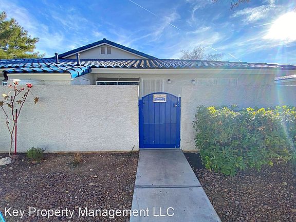 3rd image of 2021 Chertsey Dr Unit A