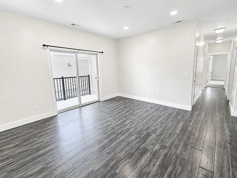 91 W Springview Dr — Photo 1