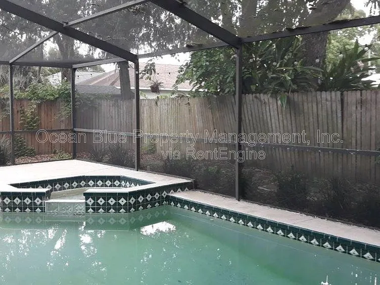 309 Fairfield St — Photo 13