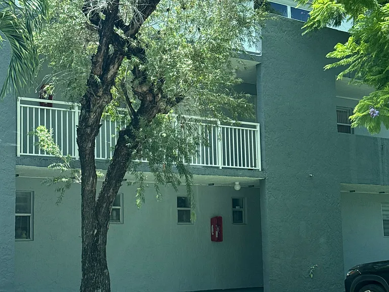 9371 Fontainebleau Blvd #I208 — Photo 19